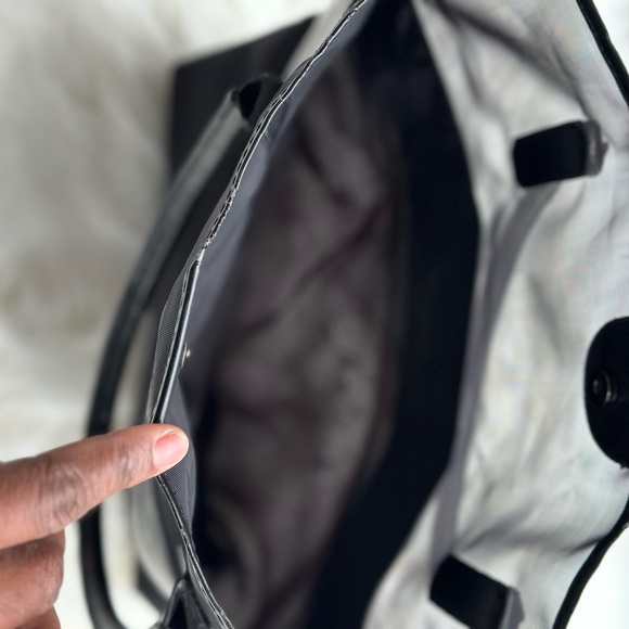 Burberry Fragrances Black Mesh Tote Bag. - Picture 7 of 7